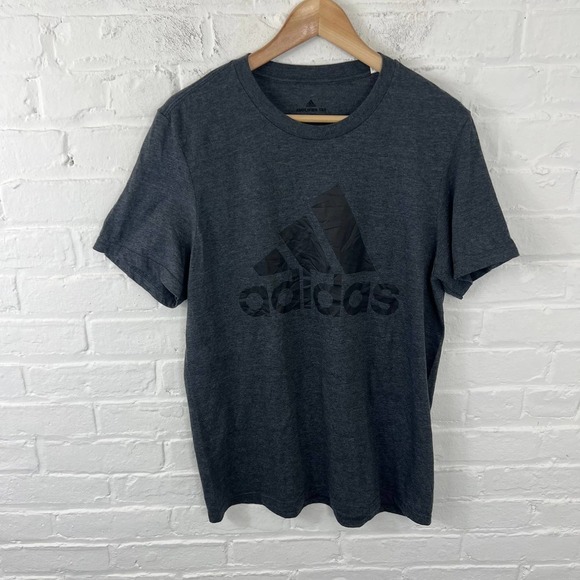 Adidas Men's Classic Fit Amplifier T-Shirt Short Sleeve Solid Gray Size Large - Picture 1 of 4